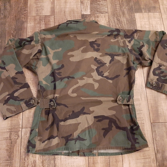 Military Jacket Button Men Small  Camouflage Woodland Surplus Workwear - Picture 4 of 4